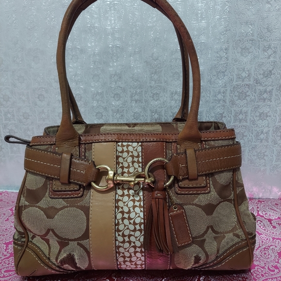 Coach Handbags - Coach satchel